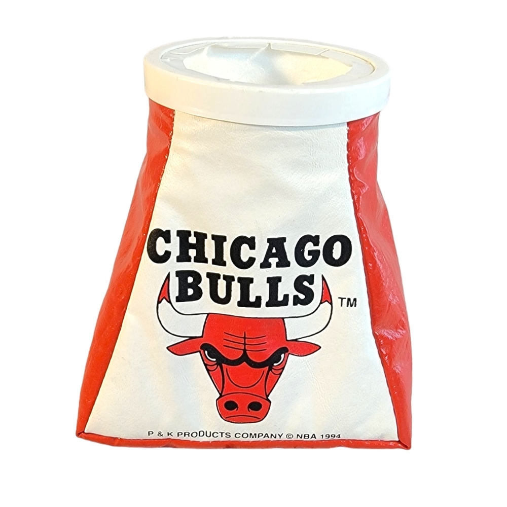Chicago Bulls Vintage Red White Weighted Beanbag Style Beer Cola Dink Coozie